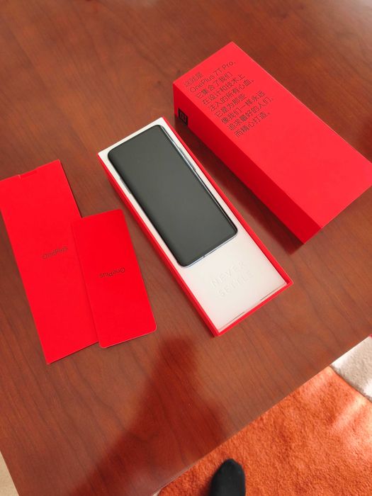 OnePlus 7T Pro em muito bom estado