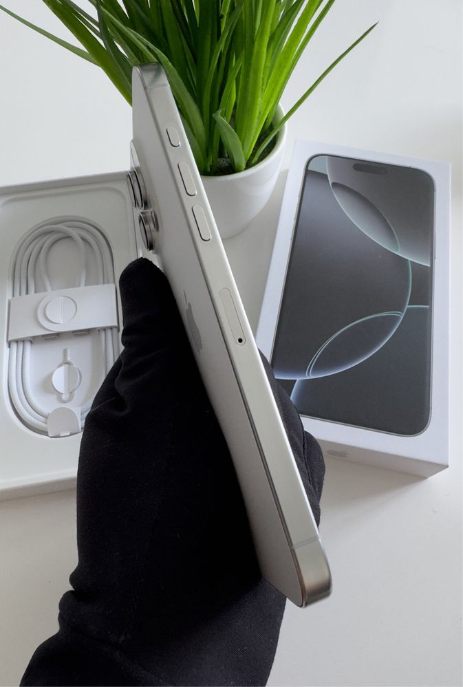 Iphone Идеал 16 Pro Max 512gb white Neverlock