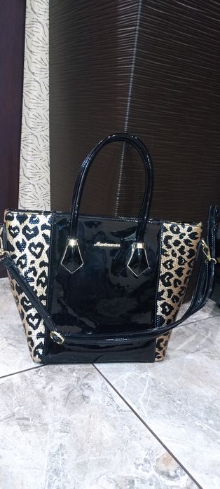 Чорна якісна сумка