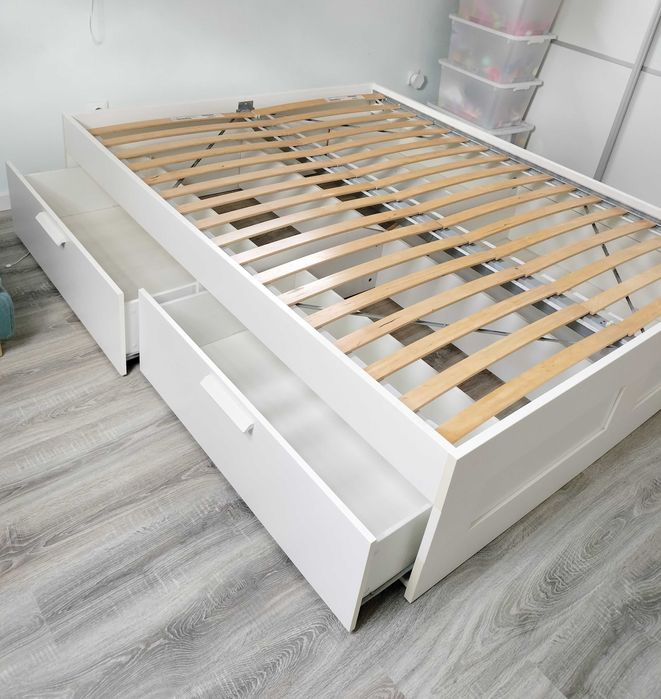 Vendo cama de casal IKEA com arrumação