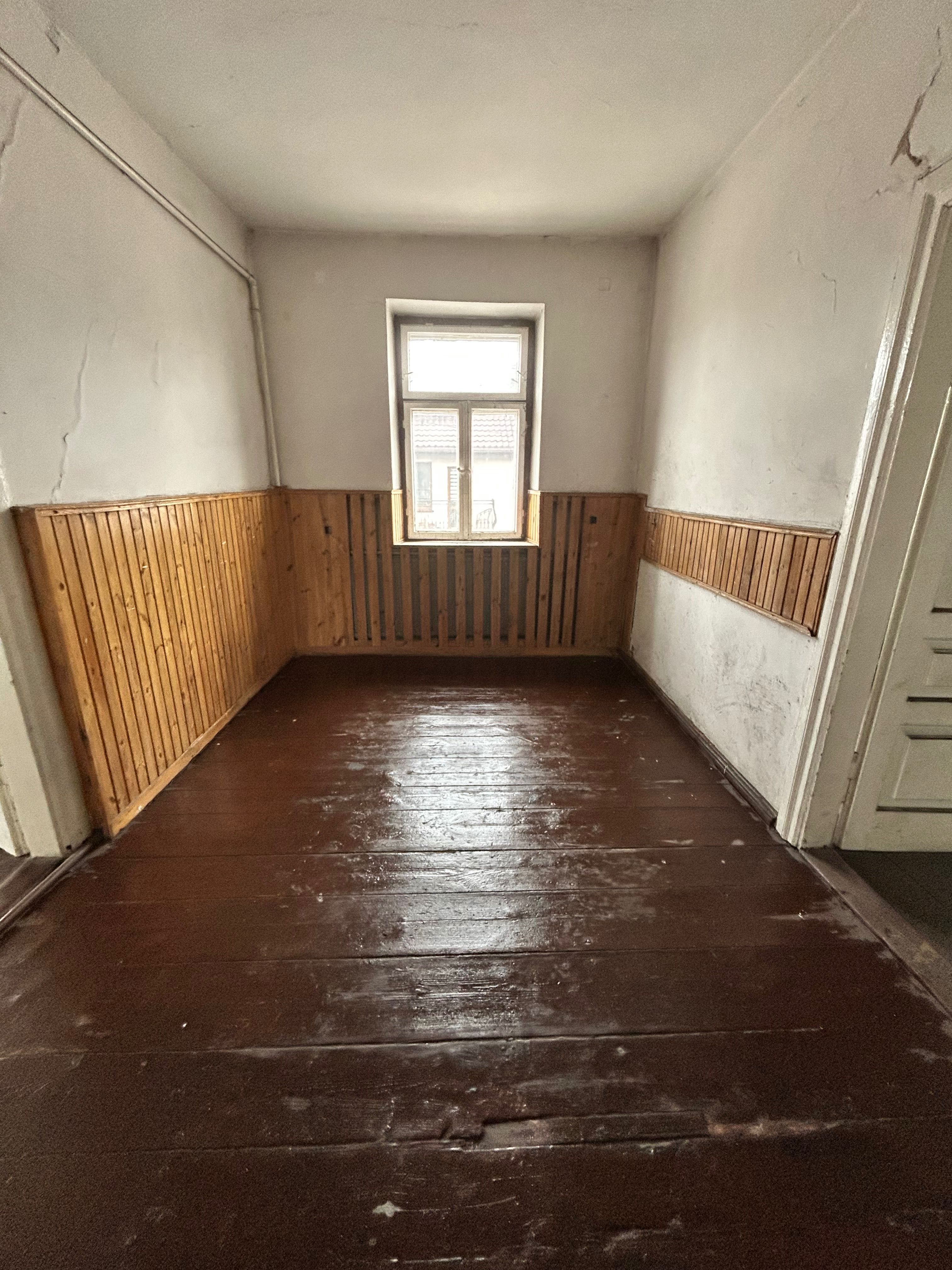 Mieszkanie 115 m2 w kameralnej piętrowej kamienicy w sercu Kocka