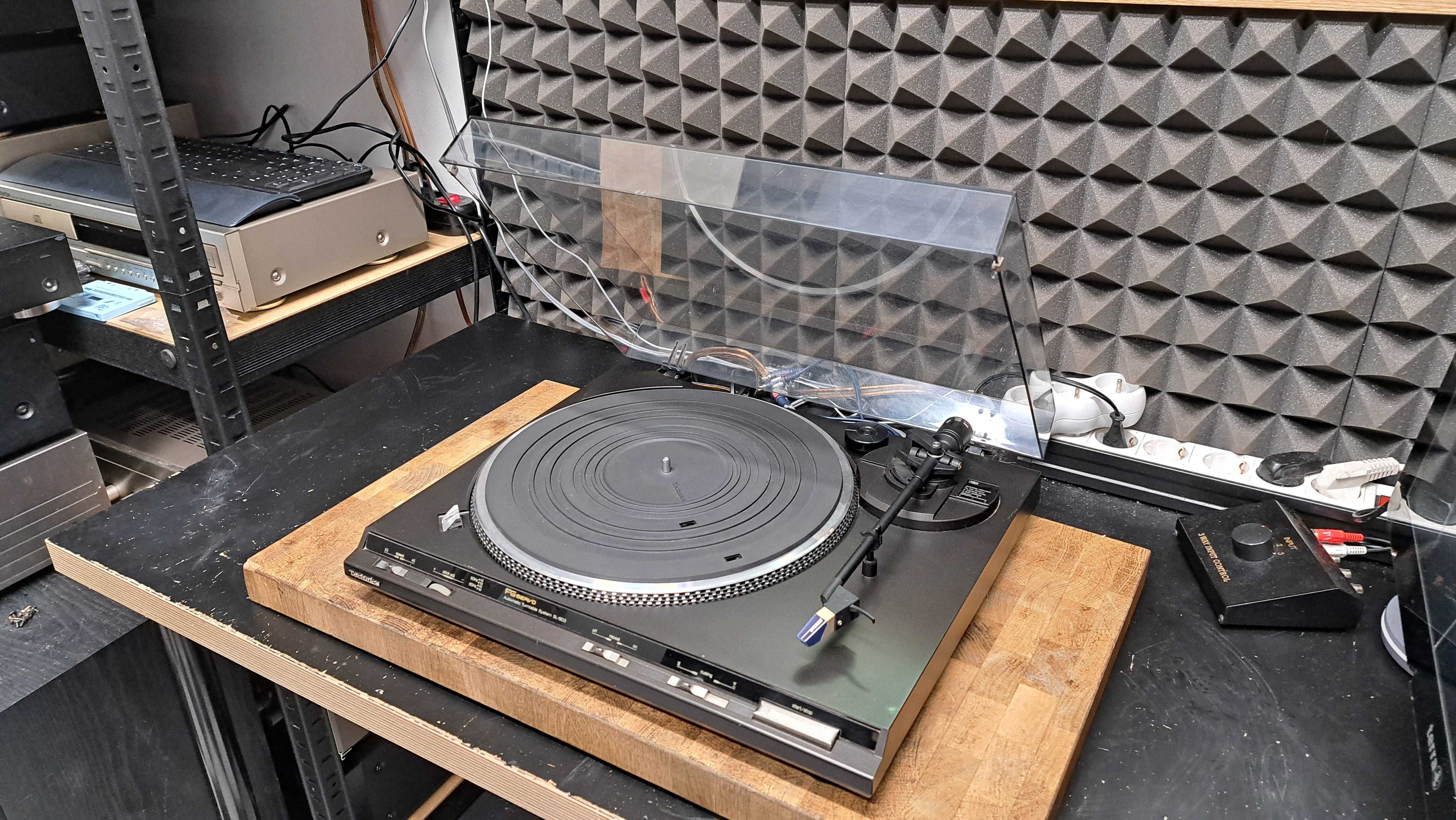 Gramofon Technics SL-BD3