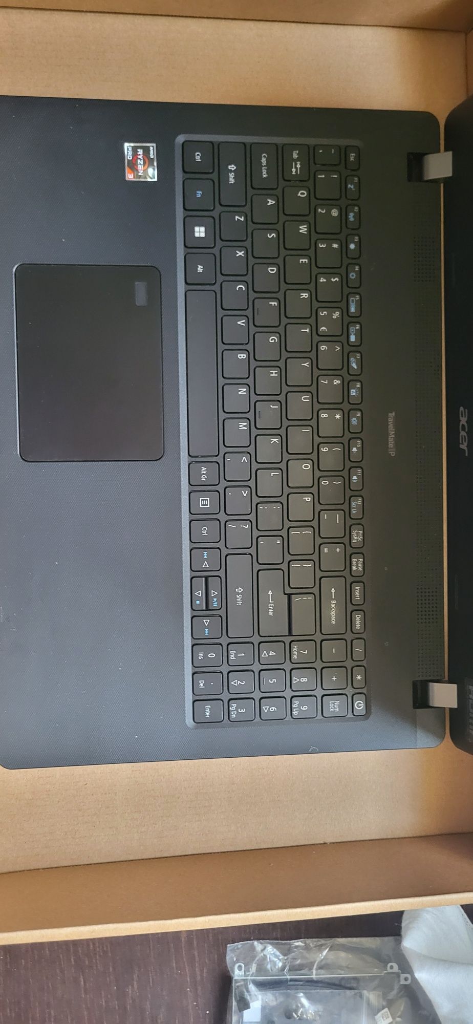 Acer travelmate p215-41 Windows 11 pro