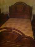 Conjunto de móveis para quarto de casal madeira castanha