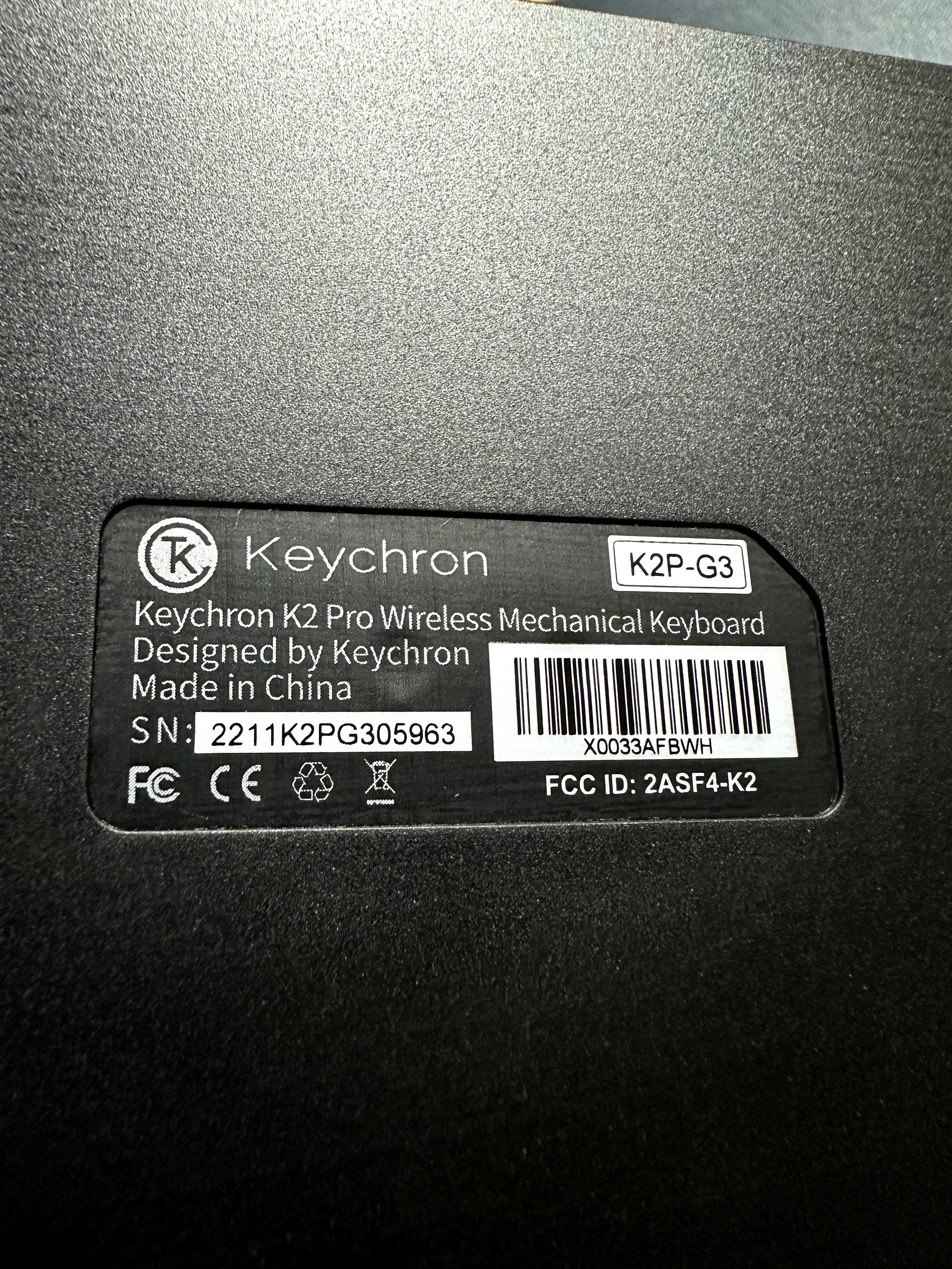 keychron k2 pro brown switch. white backlight