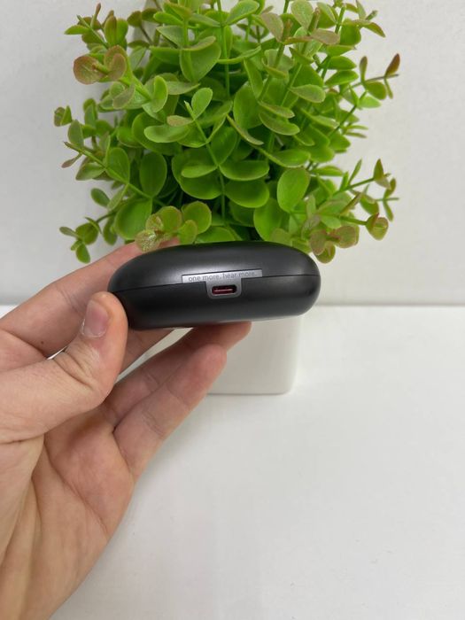 Зарядний кейс для навушників 1More ComfoBuds Pro (модель ES901)