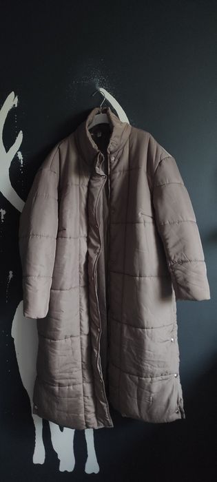Kurtka zimowa długa long puffer beżowa cream ciepła