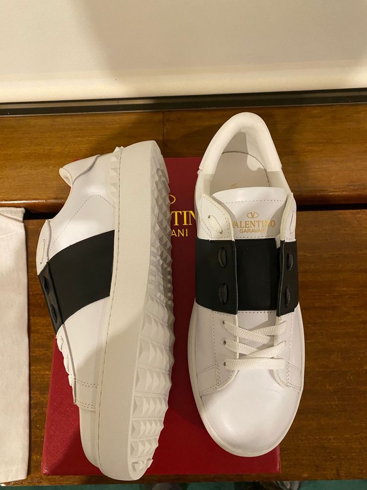 Valentino Garavani White/Black