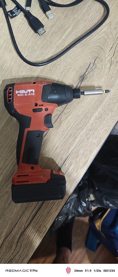 Hilti zakretarka  12 v stan bdb