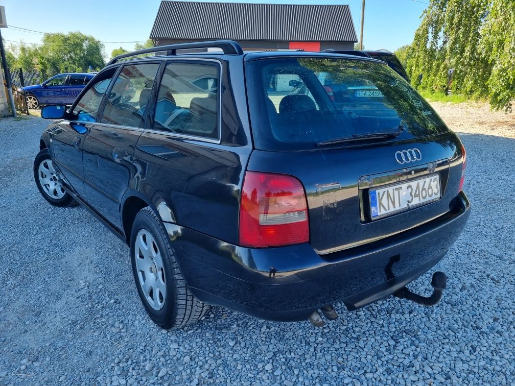 Audi A4 B5 Lift 2002 rok 1.9 TDI 110 km Hak Klimatyzacja