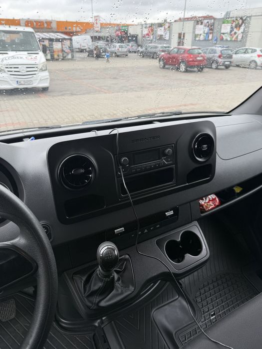 Mercedes Sprinter Chłodnia Izoterma 8 palet