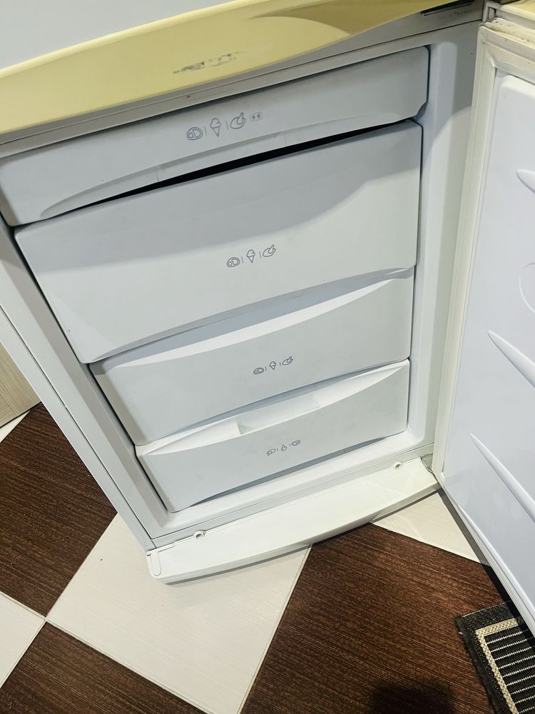 Холодильник двухкамерний LG No Frost Multi Air Flow.