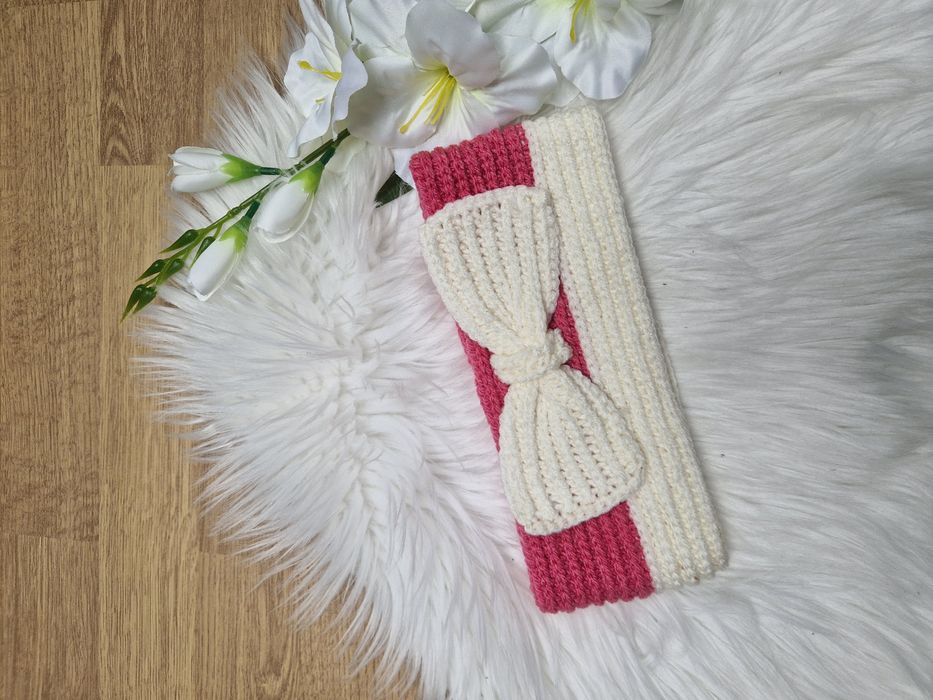 Różowo-kremowa paska na głowę z kokardką dla dziewczynki