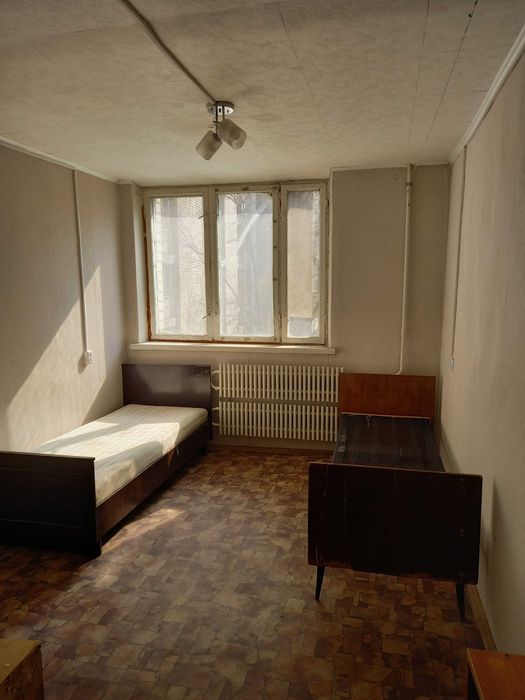 Здам кімнати у гуртожитках на пр.Науки і Набережній Перемоги