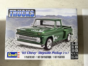 65’ Chevy Stepside Pickup 2in1 Revell 1/25