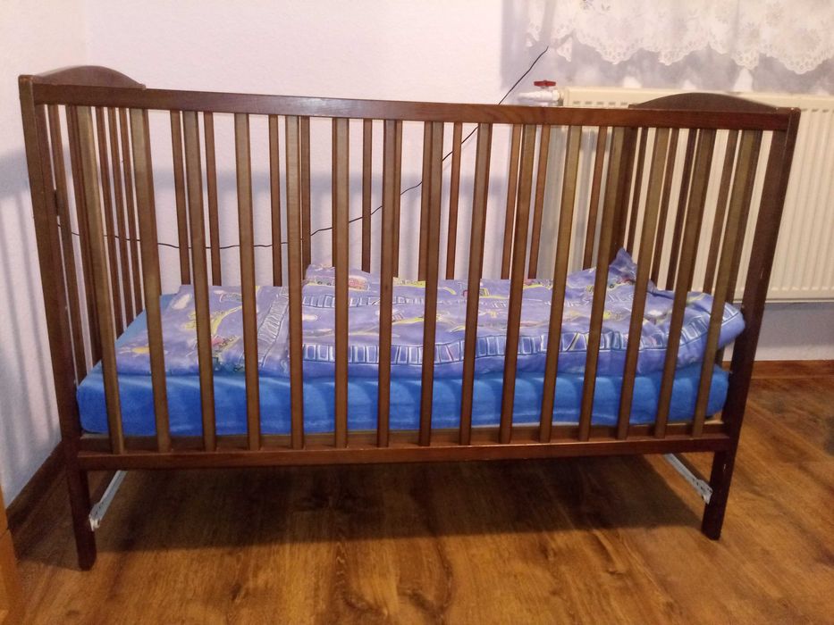 łóżeczko dziecięce + materac 120x80