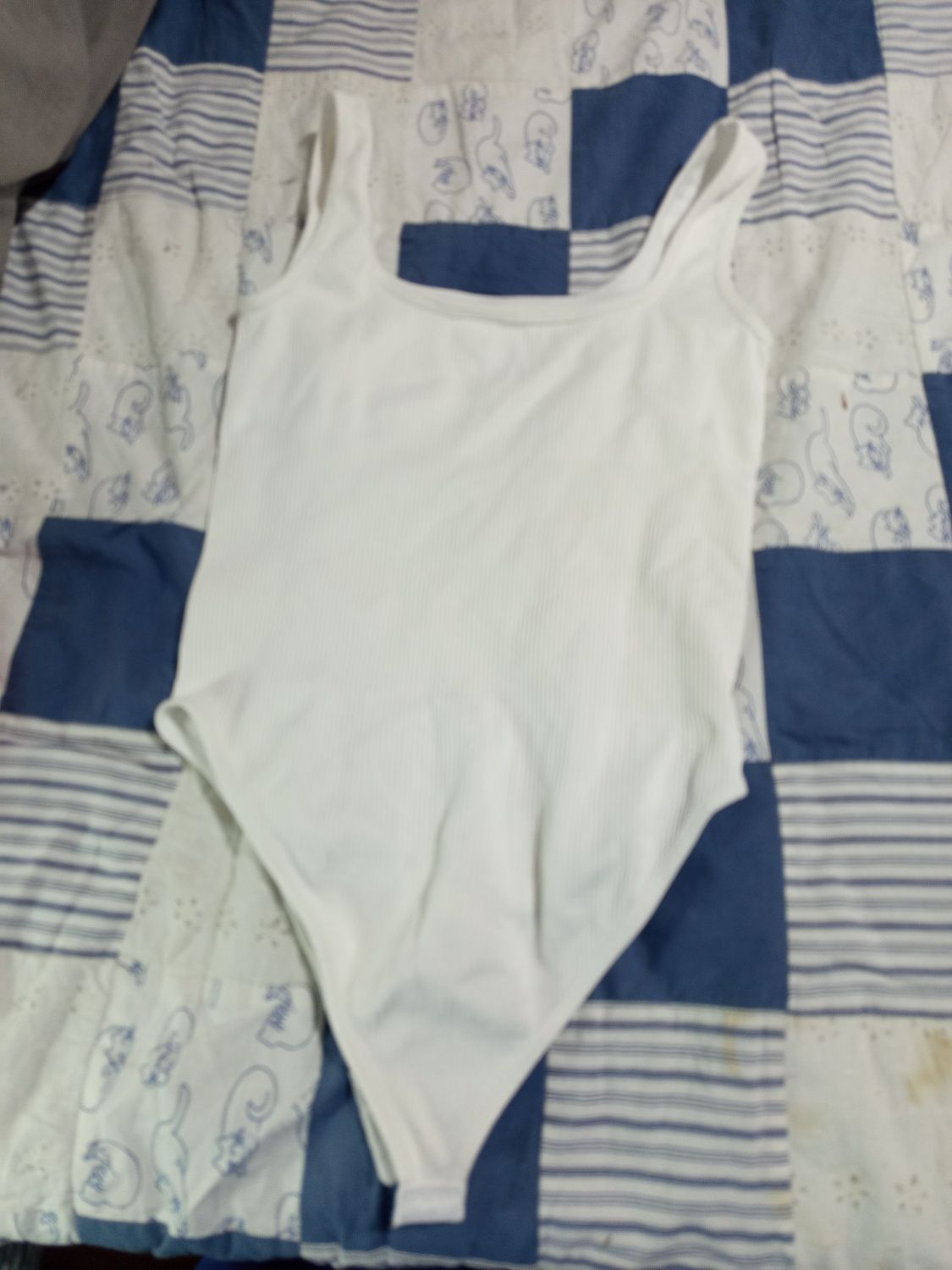 Roupa  de mulher