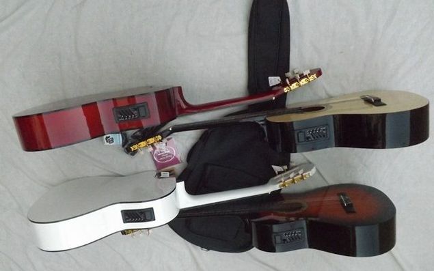Guitarra clássica eletrificada - modelo cutaway nova