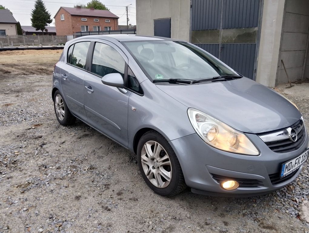 Opel corsa benzyna! Klimatronic! 5 drzwi