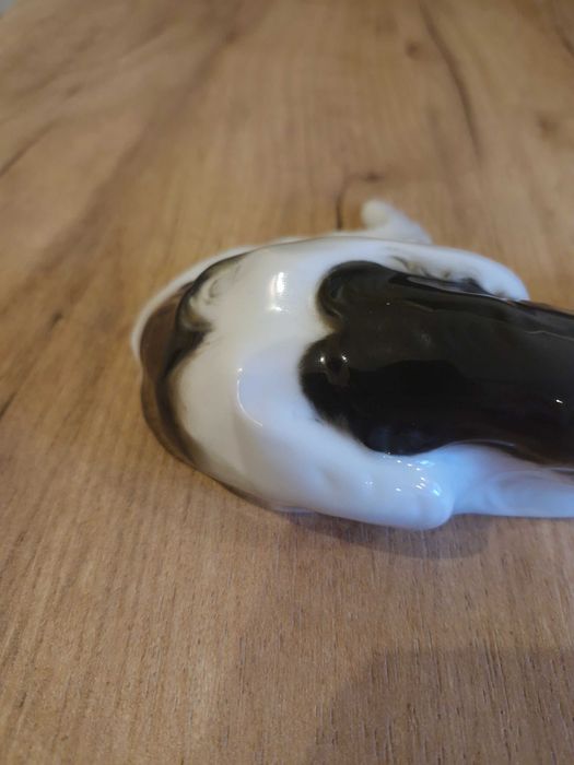 Rosenthal - piękna figurka charta proj. M Valentin , pies , porcelana