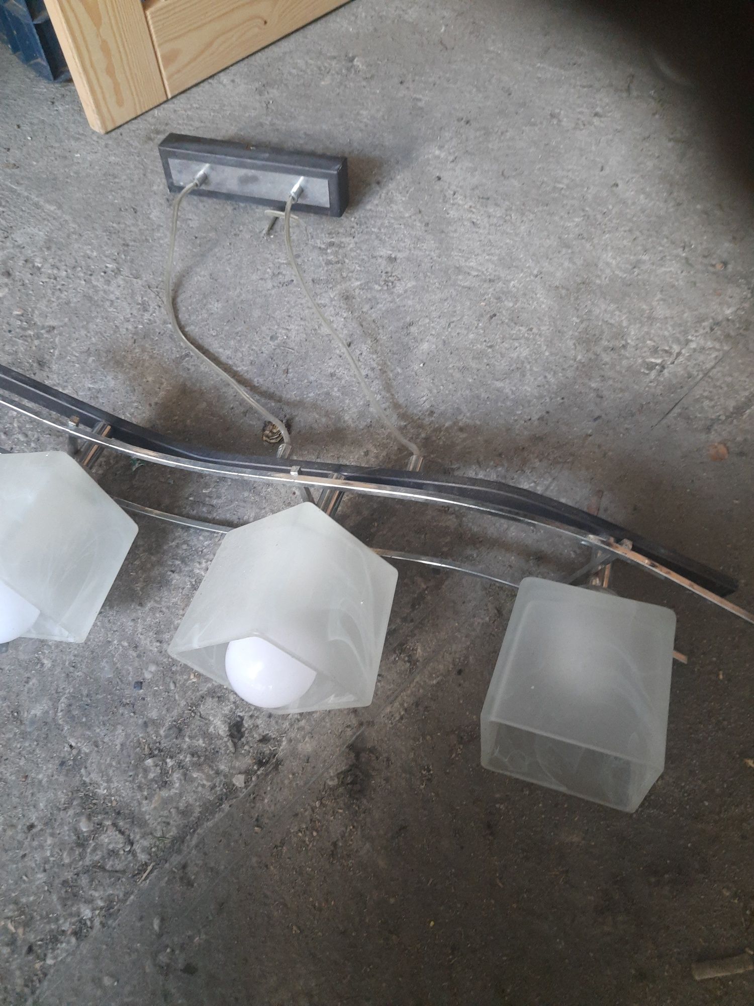 Lampa sufitowa na 3 zarowki