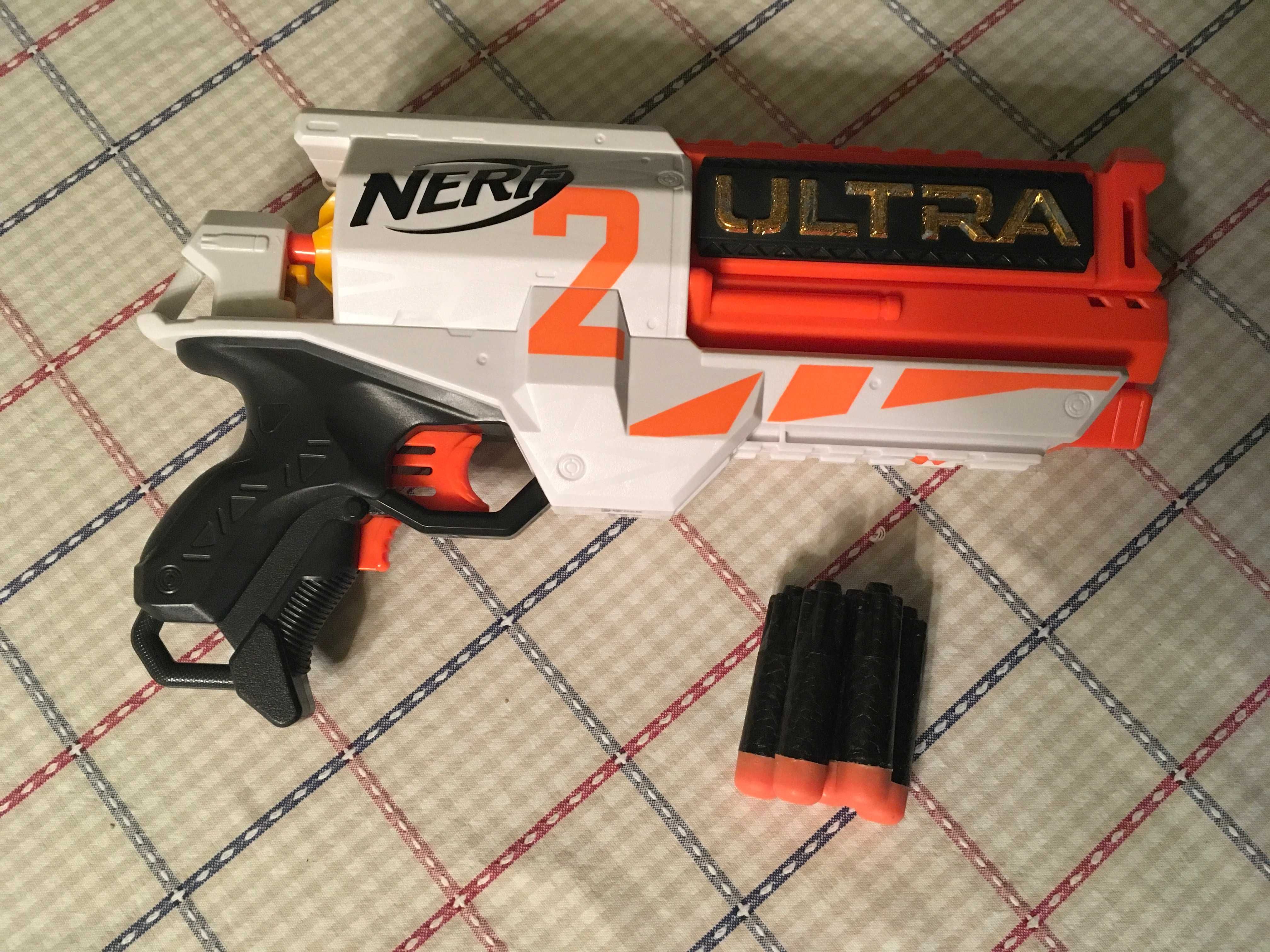 NERF ULTRA 2 Rewolwer z 5 strzałkami