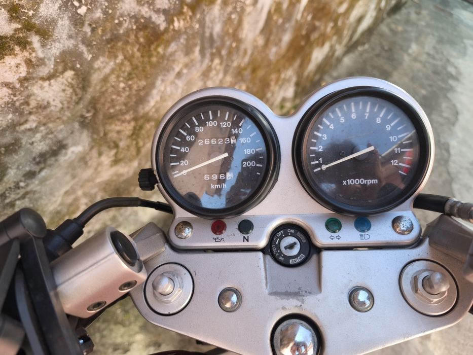 Mota Suzuki GS 500e