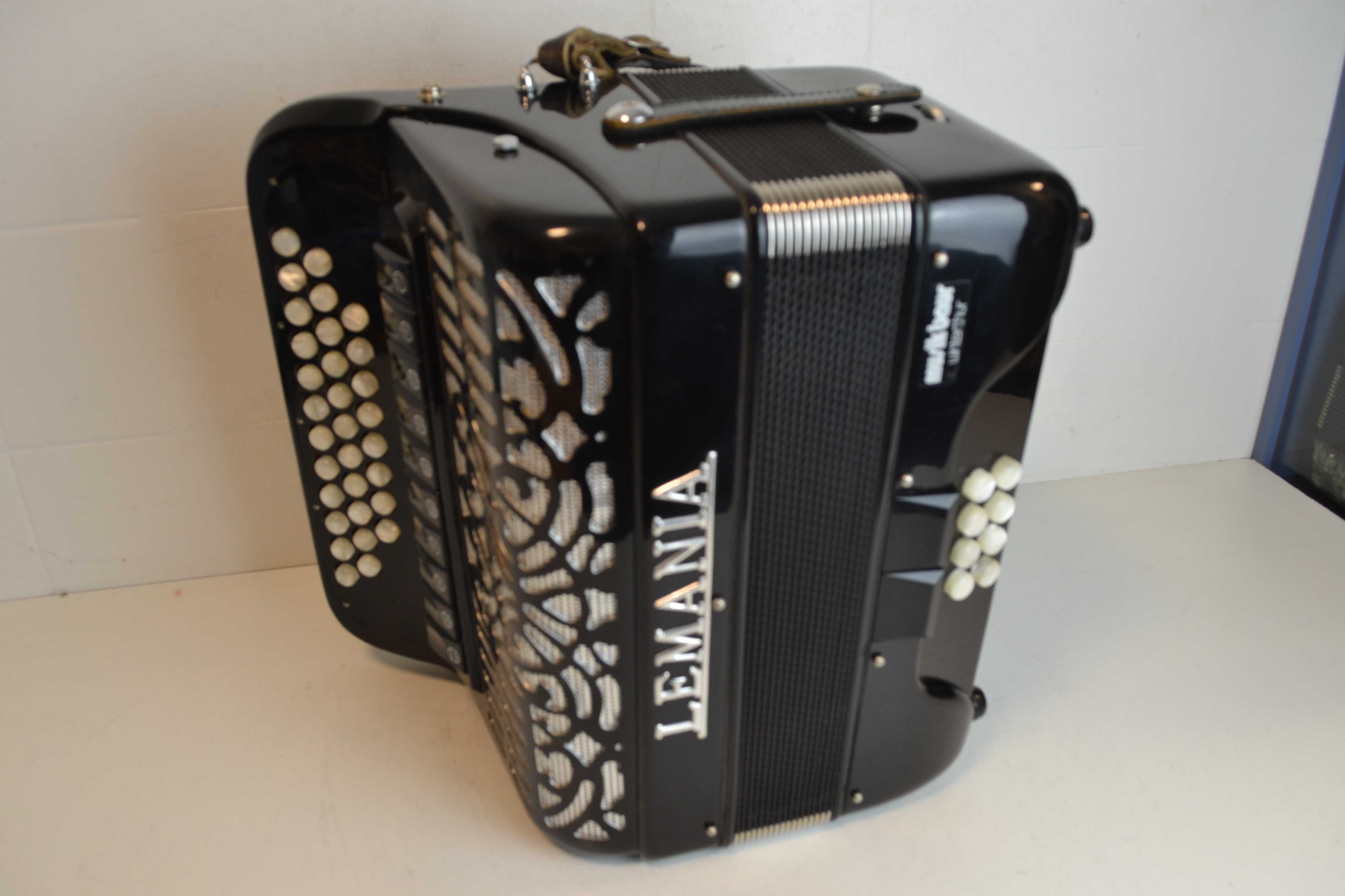 Concertina Lemania 4 Voz Com Mala