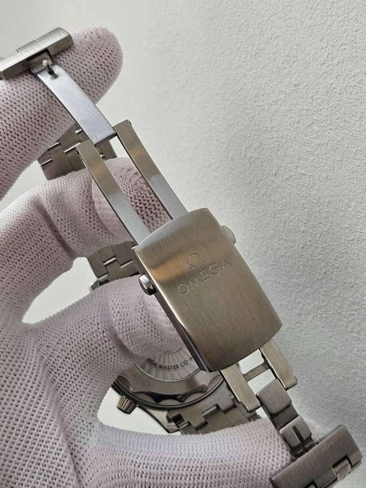 Швейцарские часы Omega Seamaster White 300m.