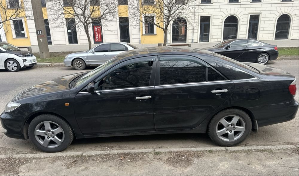 Продам Toyota Camry 2.4