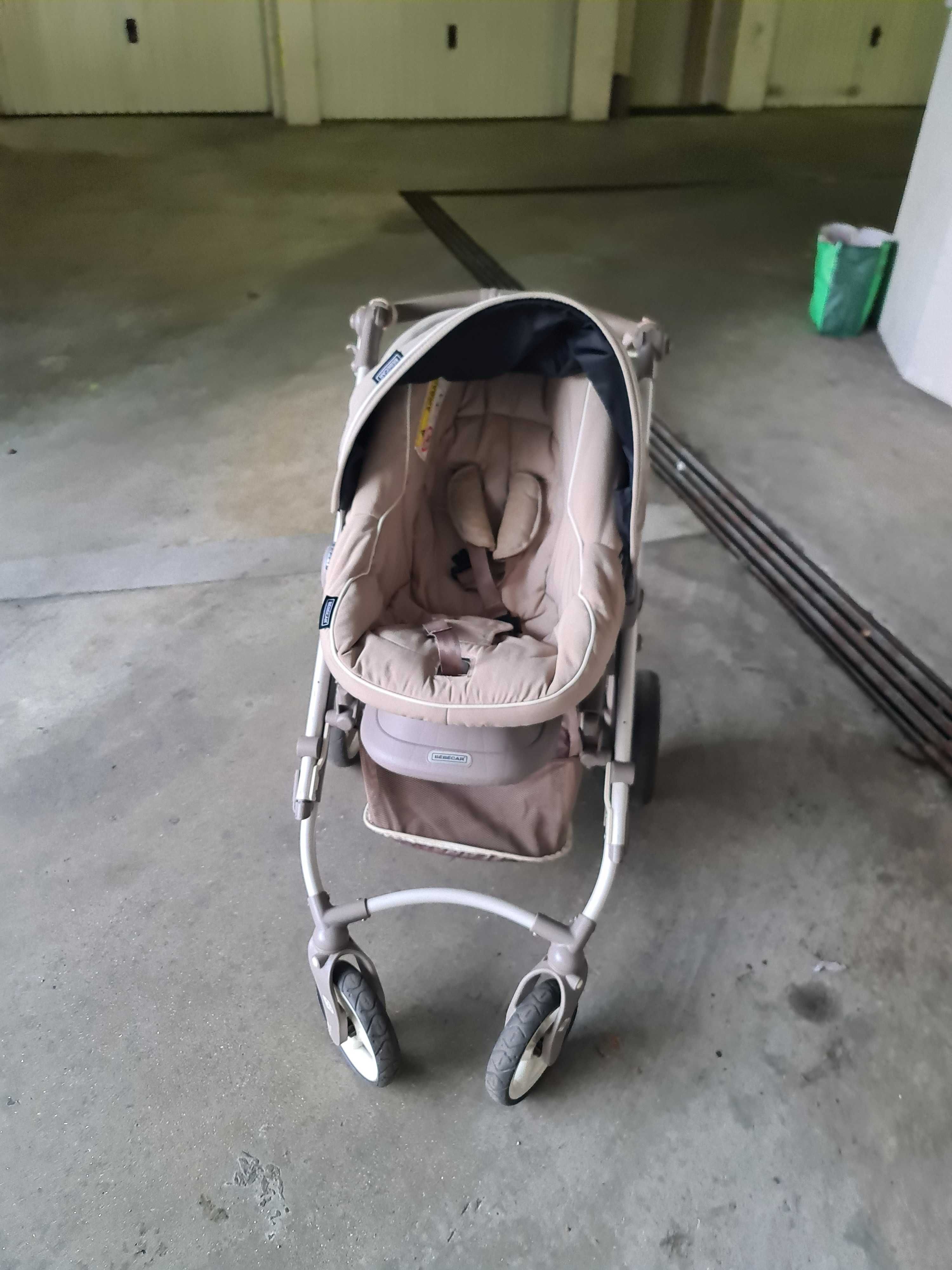 Carrinho de bebê Trio