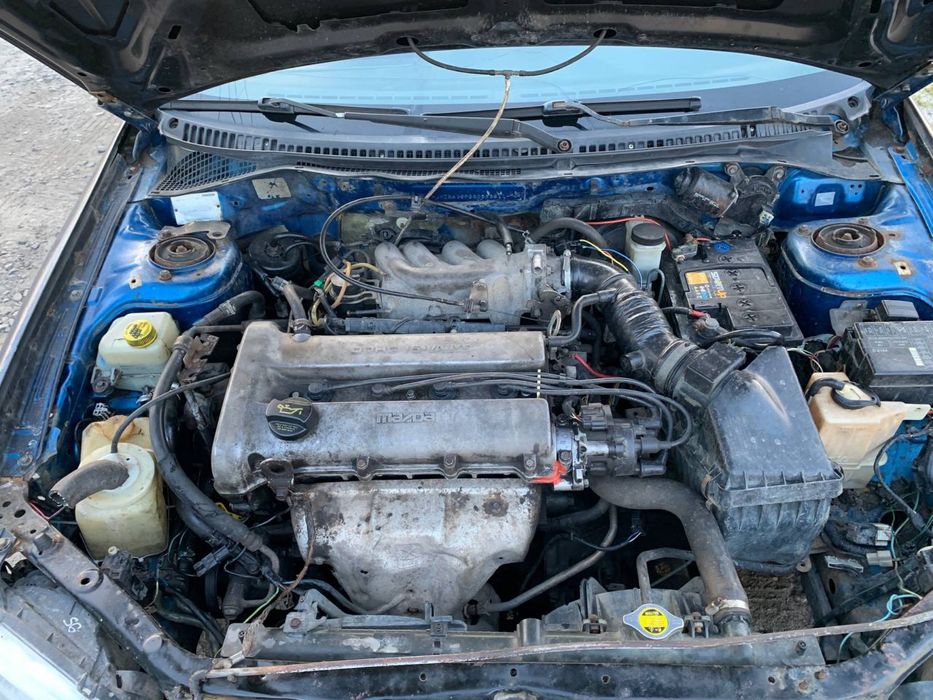 Продам Mazda 323 1.8 1997