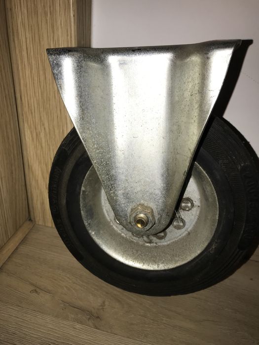 Kolko transootrowe 20 cm z uchwytem 24 cm