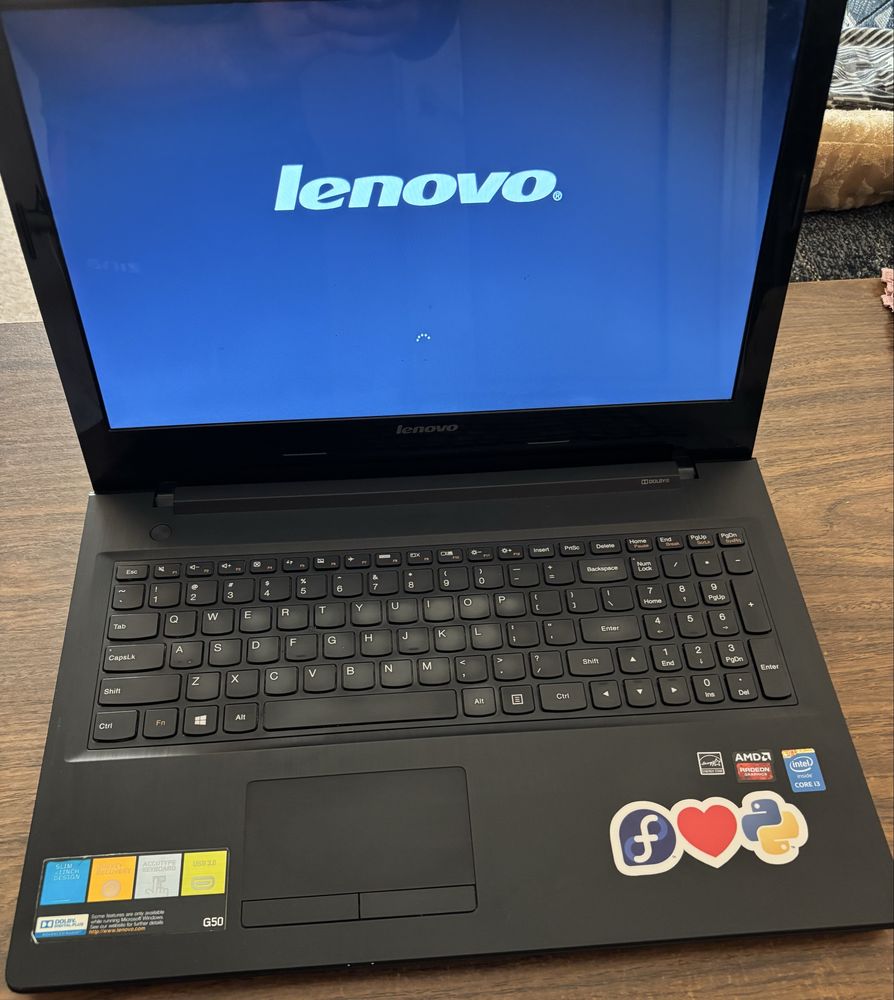 Laptop Lenovo G50-70– i3 / 8GB RAM / 240 SSD / Radeon