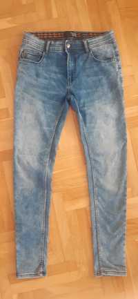 Jeansy House denim 30/ 34