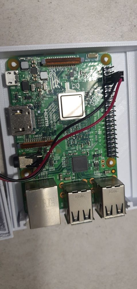Raspberry Pi 3B mod B V1.2, obudowa, obudowa commodore/vic20