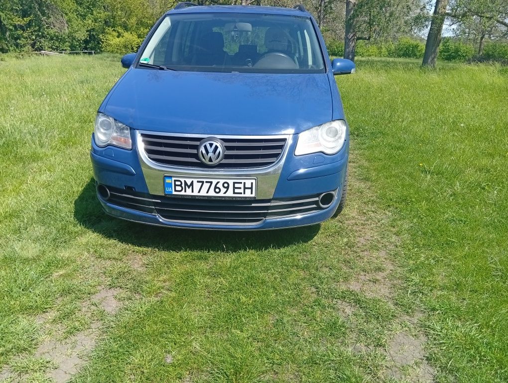 Фольксваген тауран 2006 рік АВТОМАТ