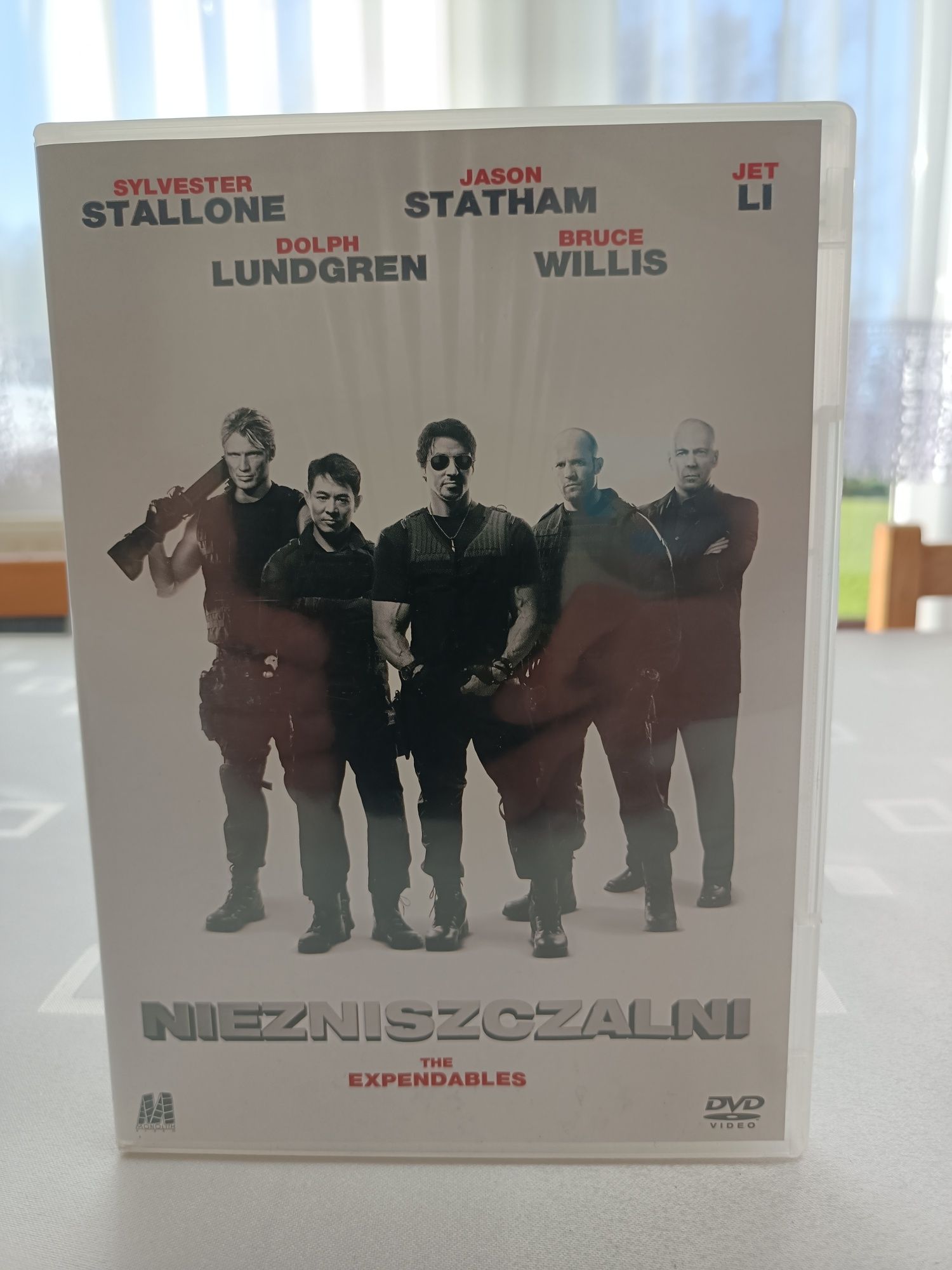 Niezniszczalni film DVD