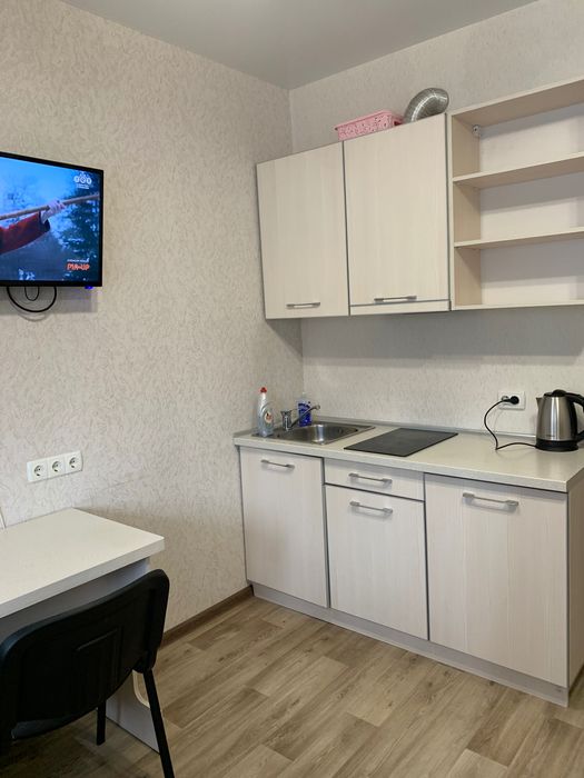 Сдам посуточно метро Спортивная,Защитников Украина