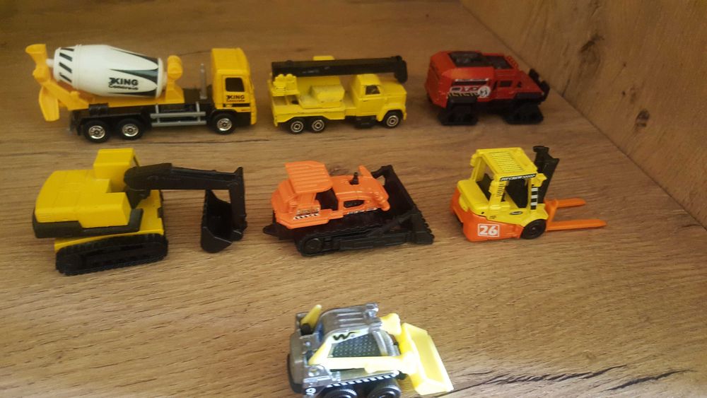 zestaw budowlany 7 pojazdów matchbox majorette kopartka spychacz beton