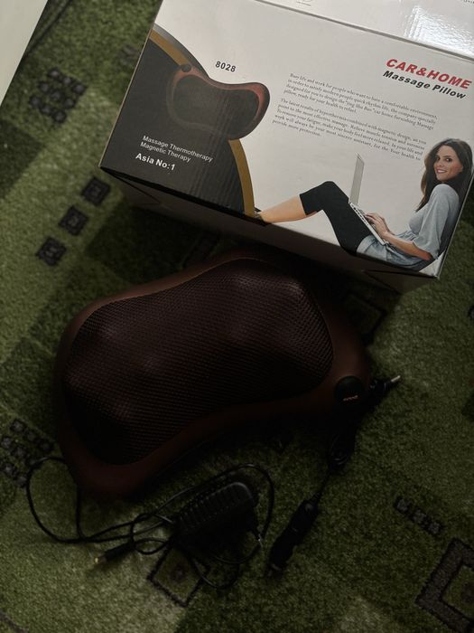 Масажна подушка для спини та шиії