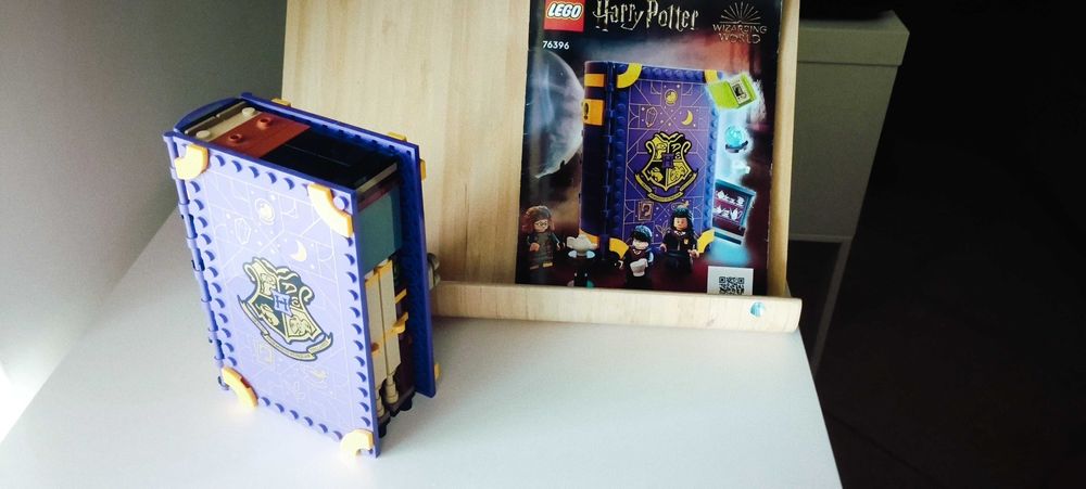 [COMPLETO, EM PERFEITO ESTADO] Lego 76396 Harry Potter/ Livro