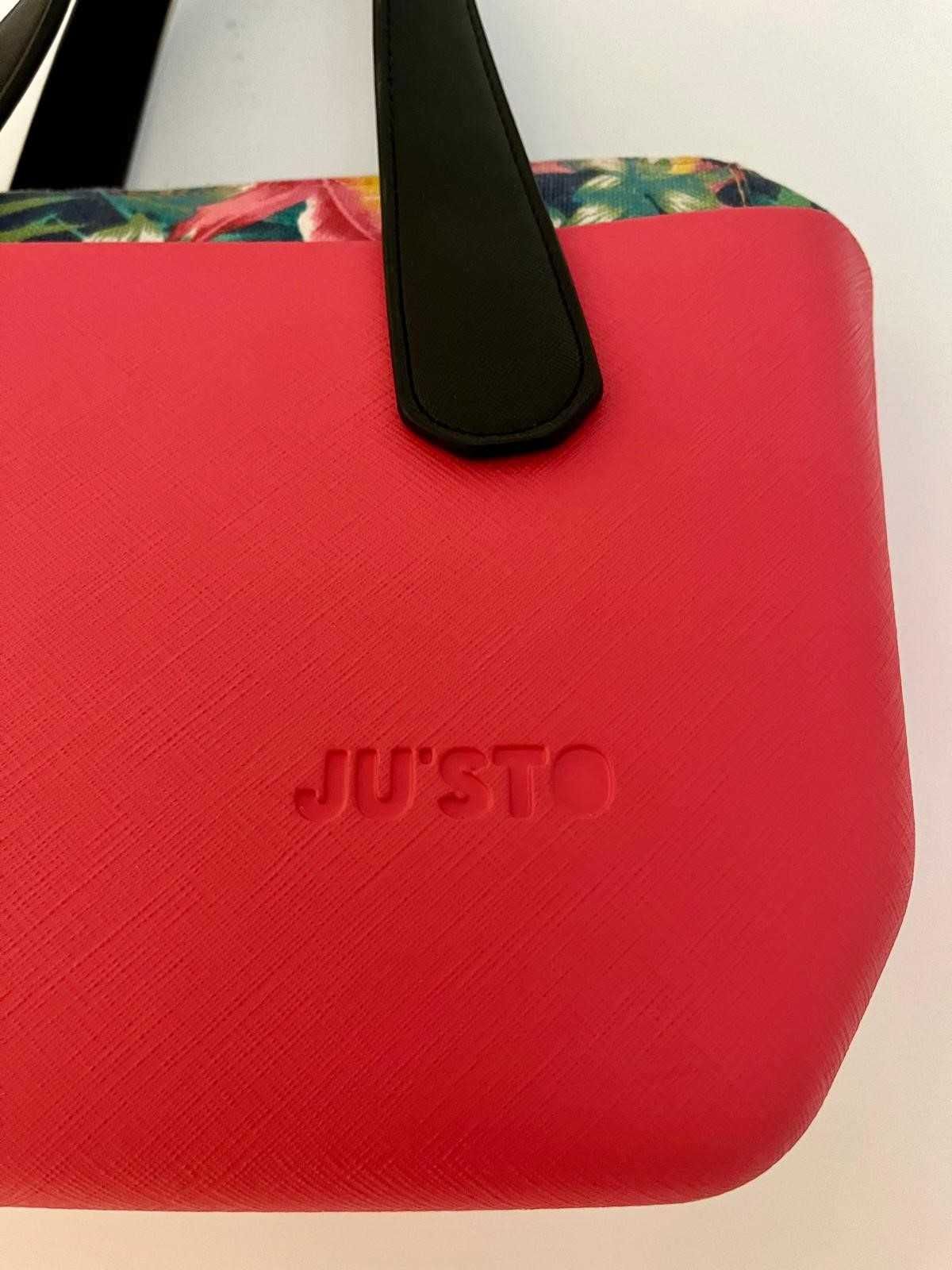 Mala de mão da marca Ju´sto em rosa fuchsia com 2 bolsas para interior