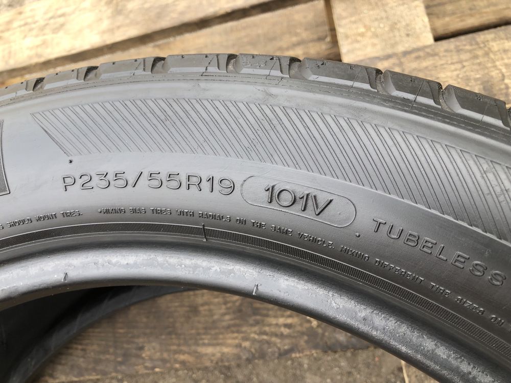 Шини Michelin Latitude Tour HP 235/55 R19