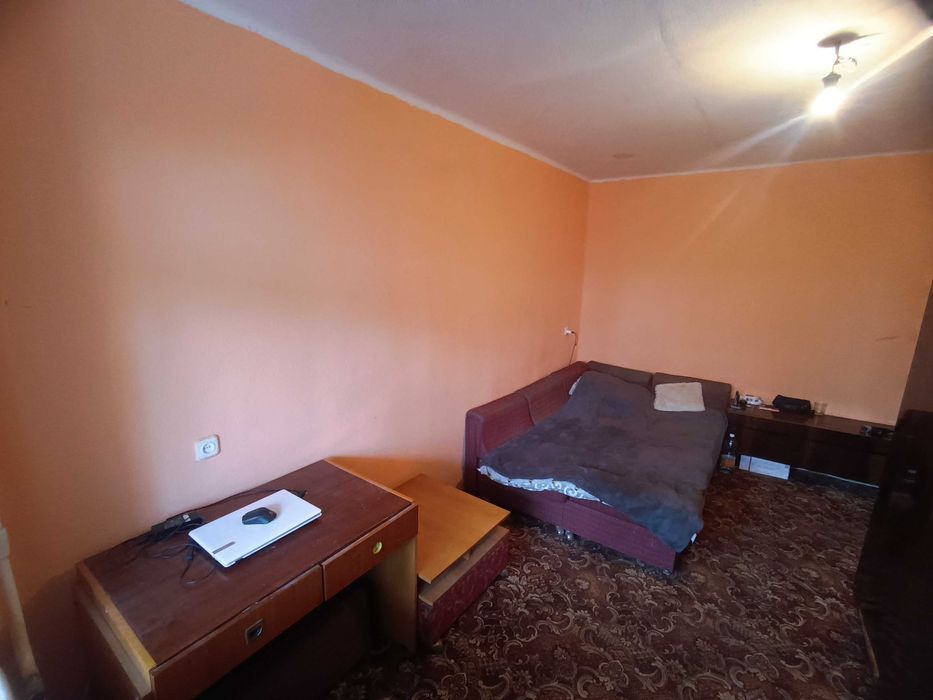 2 кімнатна КВАРТИРА 54 кв.м біля АТБ, житловий стан, 2 балкони, лоджія