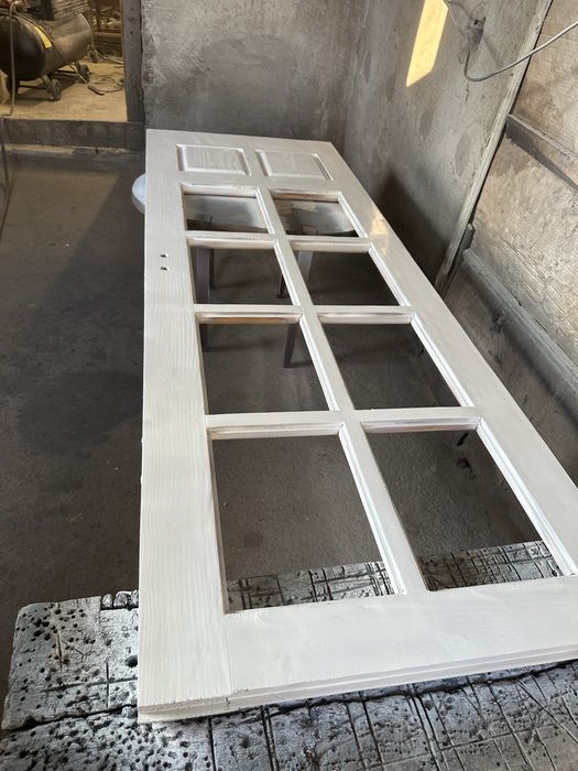 Перефарбування та реставрація вхідних та міжкімнатних дверей