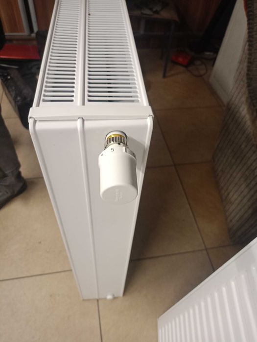 grzejnik nowy  900x530 dolne podłącznie