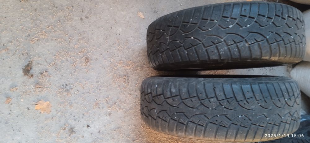 Резина,колеса у зборі із шипами