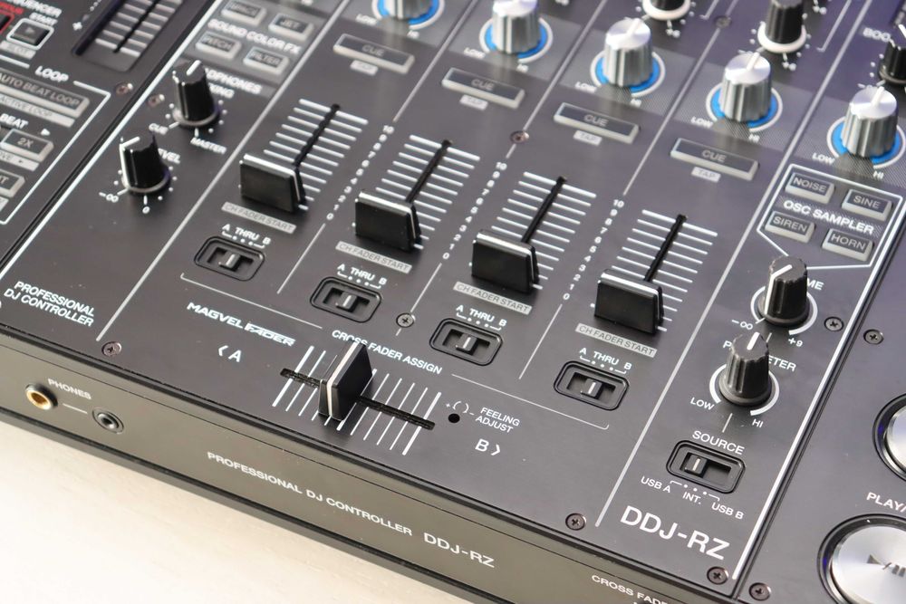 Pioneer DJ DDJ RZ kontroler Stan idealny Gwarancja