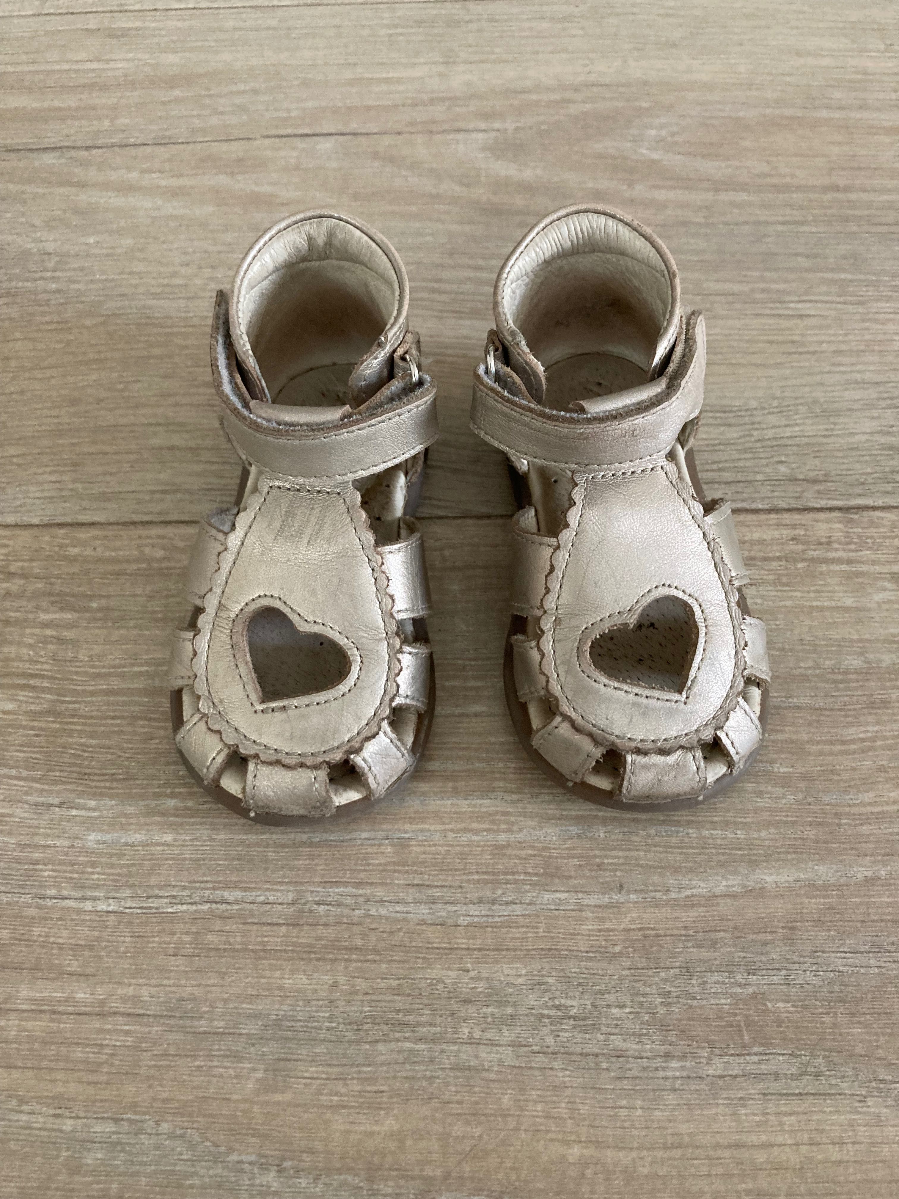 Buty Emel linia ortopedyczna r.20